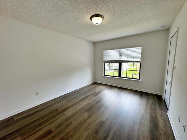 Building Photo - 665 Drake Bay Terrace