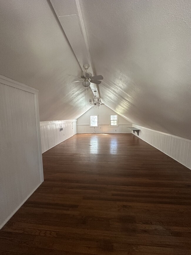 Building Photo - 9295 US-290