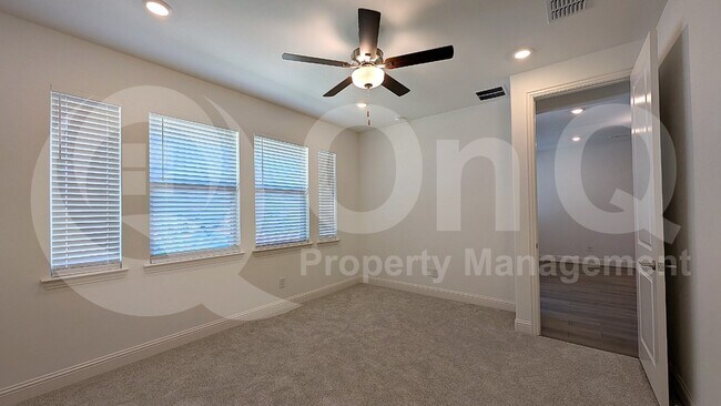 Building Photo - 1907 Nimblewill Dr