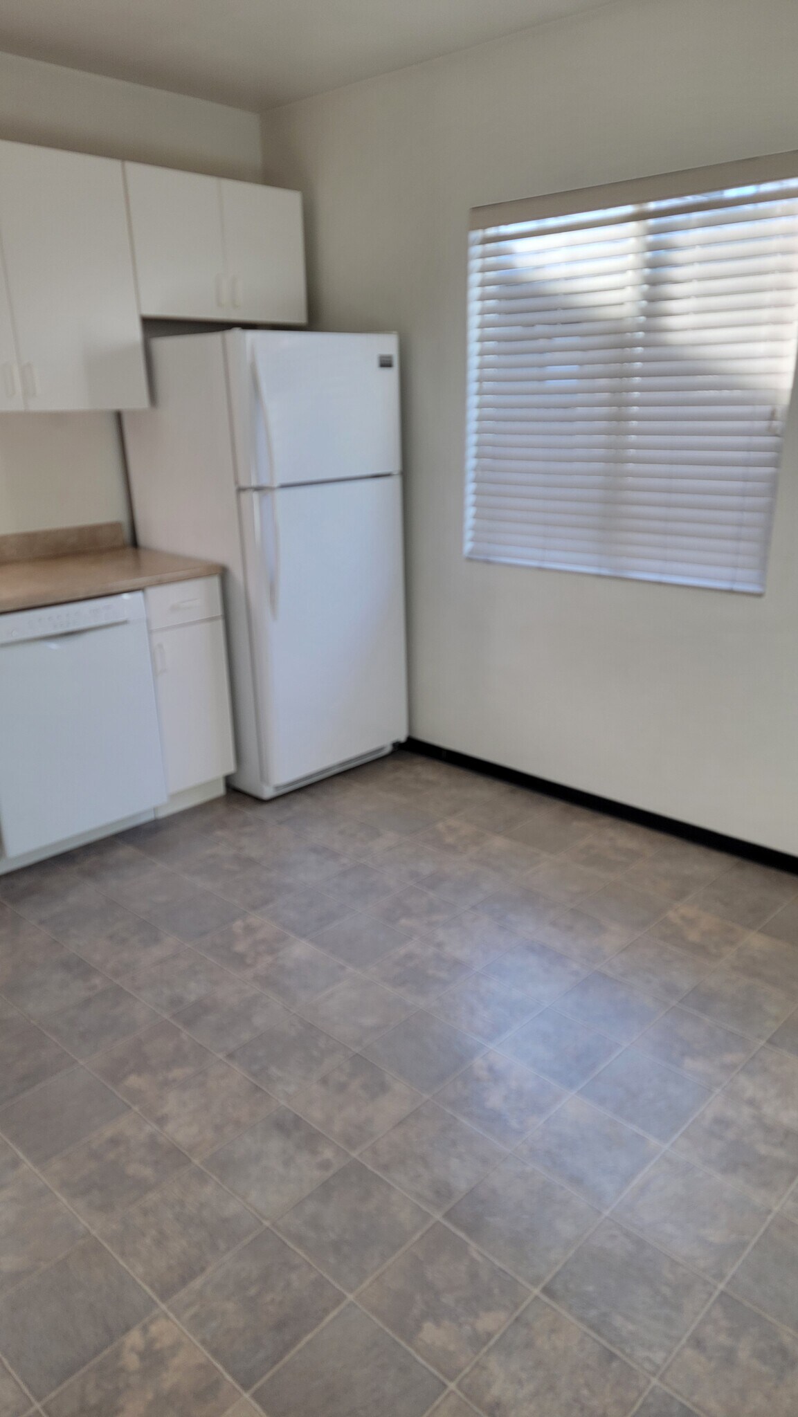 Building Photo - 2204 Aviation Way