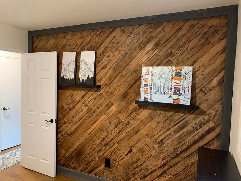 Building Photo - 2018 Stonegate Cir