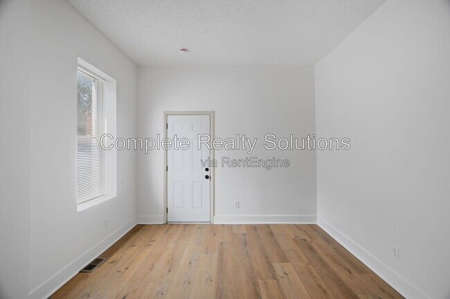 Building Photo - 2928 Texas Ave