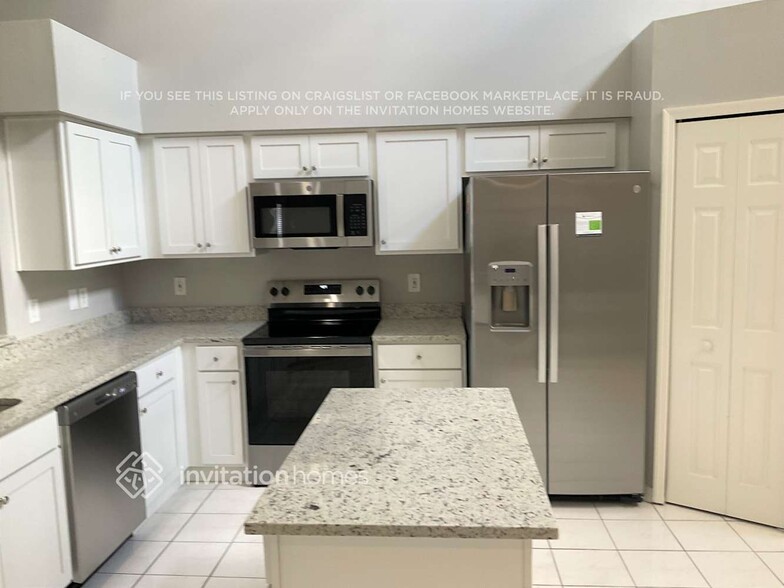 Building Photo - 18107 Sweet Jasmine Dr