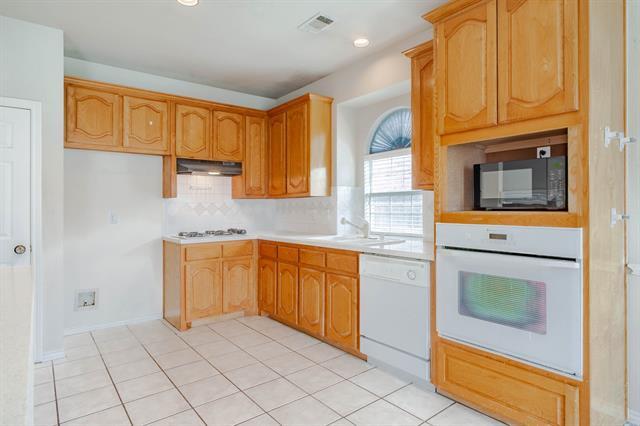 Building Photo - 5376 Lake Chelen Dr