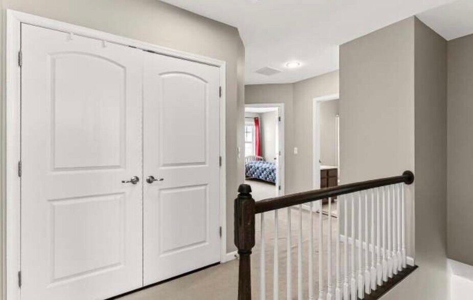Building Photo - 43473 Hopestone Ter