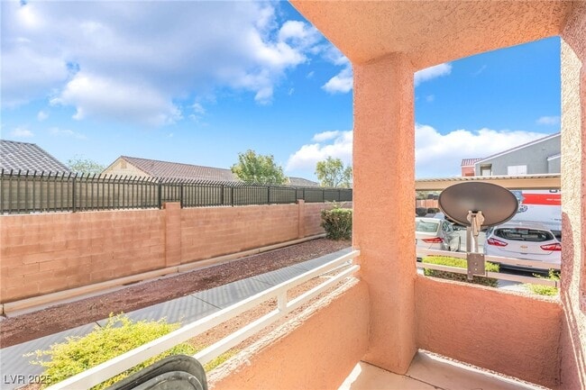 Building Photo - 4730 E Craig Rd