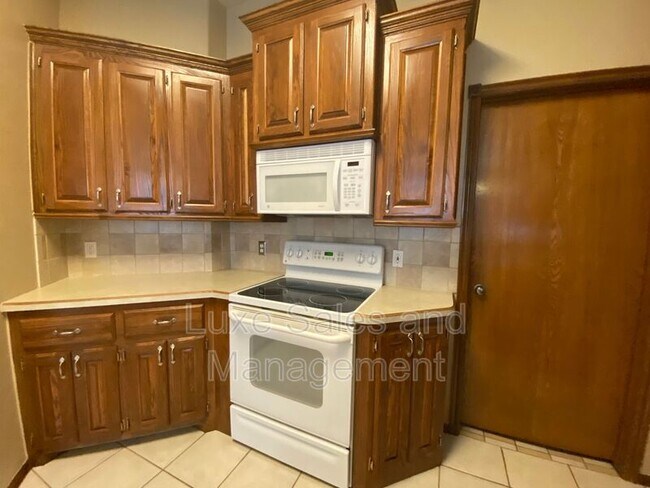 Building Photo - 509 Allison Ln