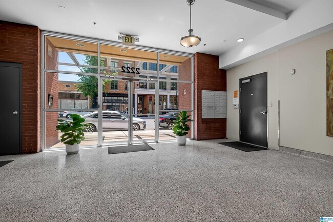 Building Photo - 2222 2nd Ave N