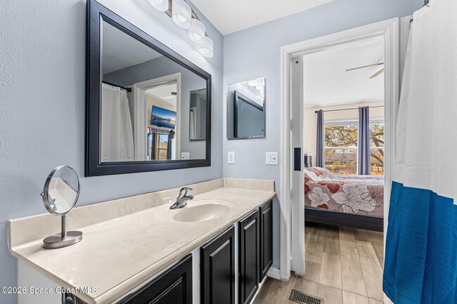 Building Photo - 1381 Hampton Park Ln