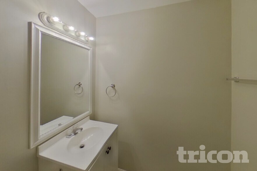 Building Photo - 3087 Hope Ct