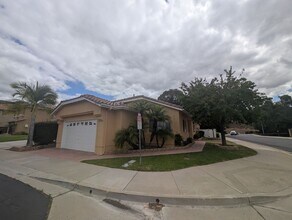 Building Photo - Spacious 3 Bedroom, 2 Bath located in Treasures of Caste Creek Community!