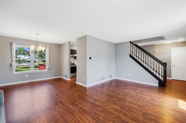 Building Photo - 40 Alverstone Way