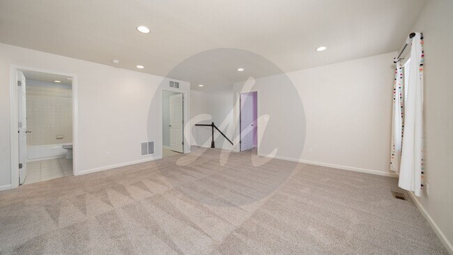 Building Photo - Stunning Home in Banning Lewis Ranch