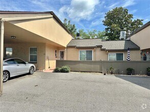 Building Photo - 256 Windmeadows St