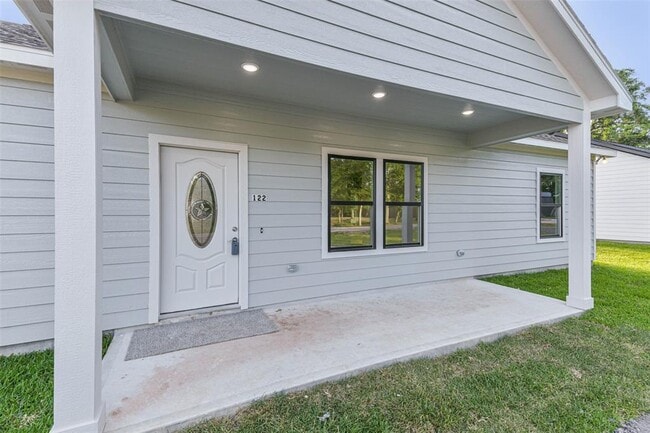 Building Photo - 122 County Rd 3704