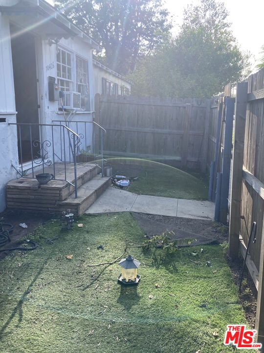 Building Photo - 10426 Woodbine St