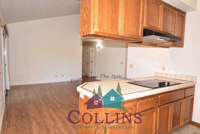 Building Photo - 505 Adriana Pl