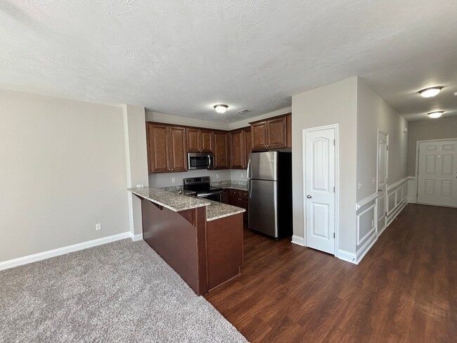 Building Photo - 810 Benelli Ln