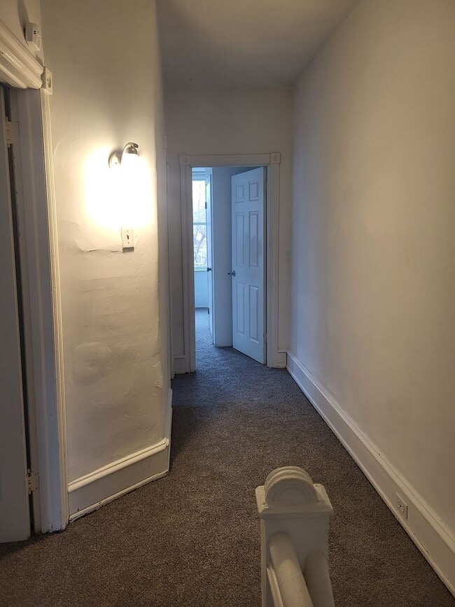 Building Photo - Available July 5, 2026! Spacious 4 bedroom...