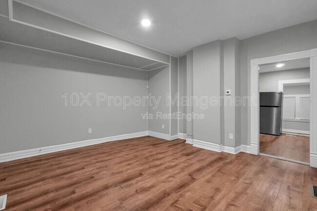 Building Photo - 556 E Whittier St