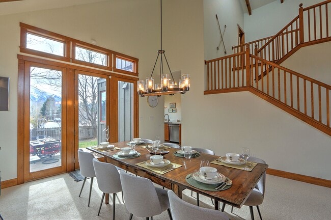 Building Photo - 408 Settlement Ln