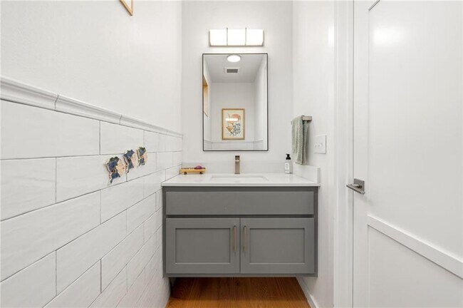 Building Photo - 632 Bella Vista Rd