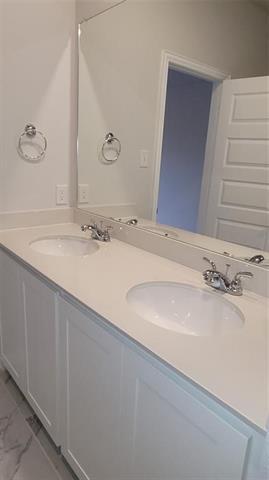 Building Photo - 552 Hickory Rdg Dr