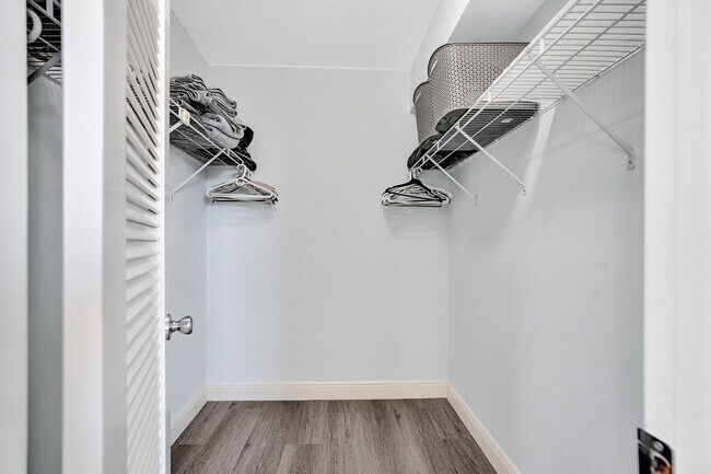 Building Photo - 955 Dotterel Rd