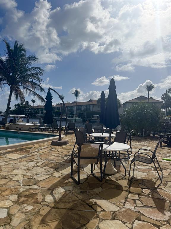 Building Photo - 199 E McNab Rd