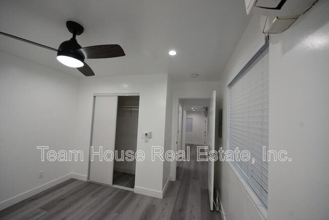 Building Photo - 7260 Yolanda Ave
