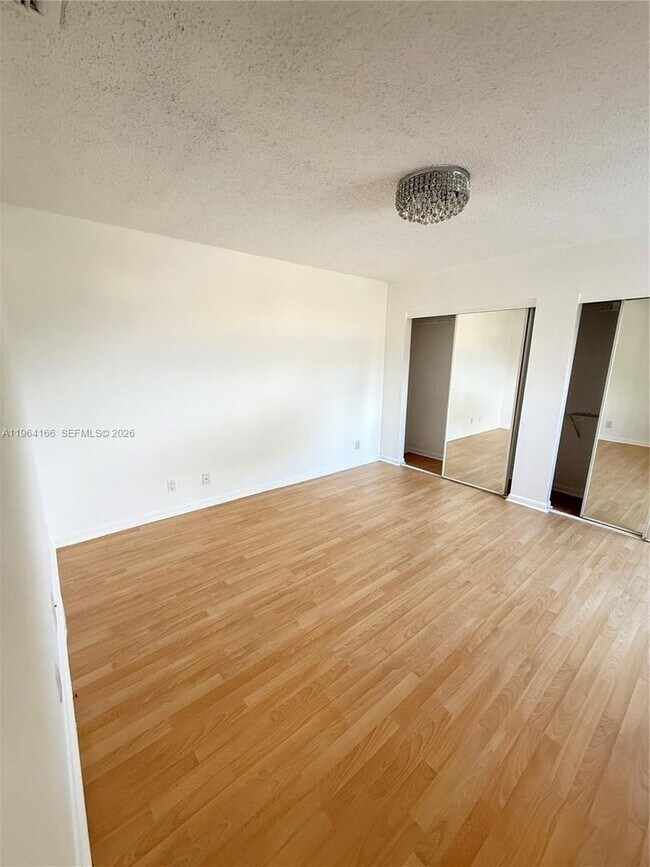 Building Photo - 2515 NW 99th Ave