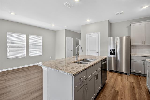 Building Photo - 503 Willet Dr