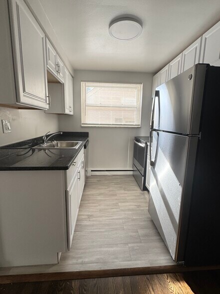 Kitchen 1 - 4191 Hoffman Ave