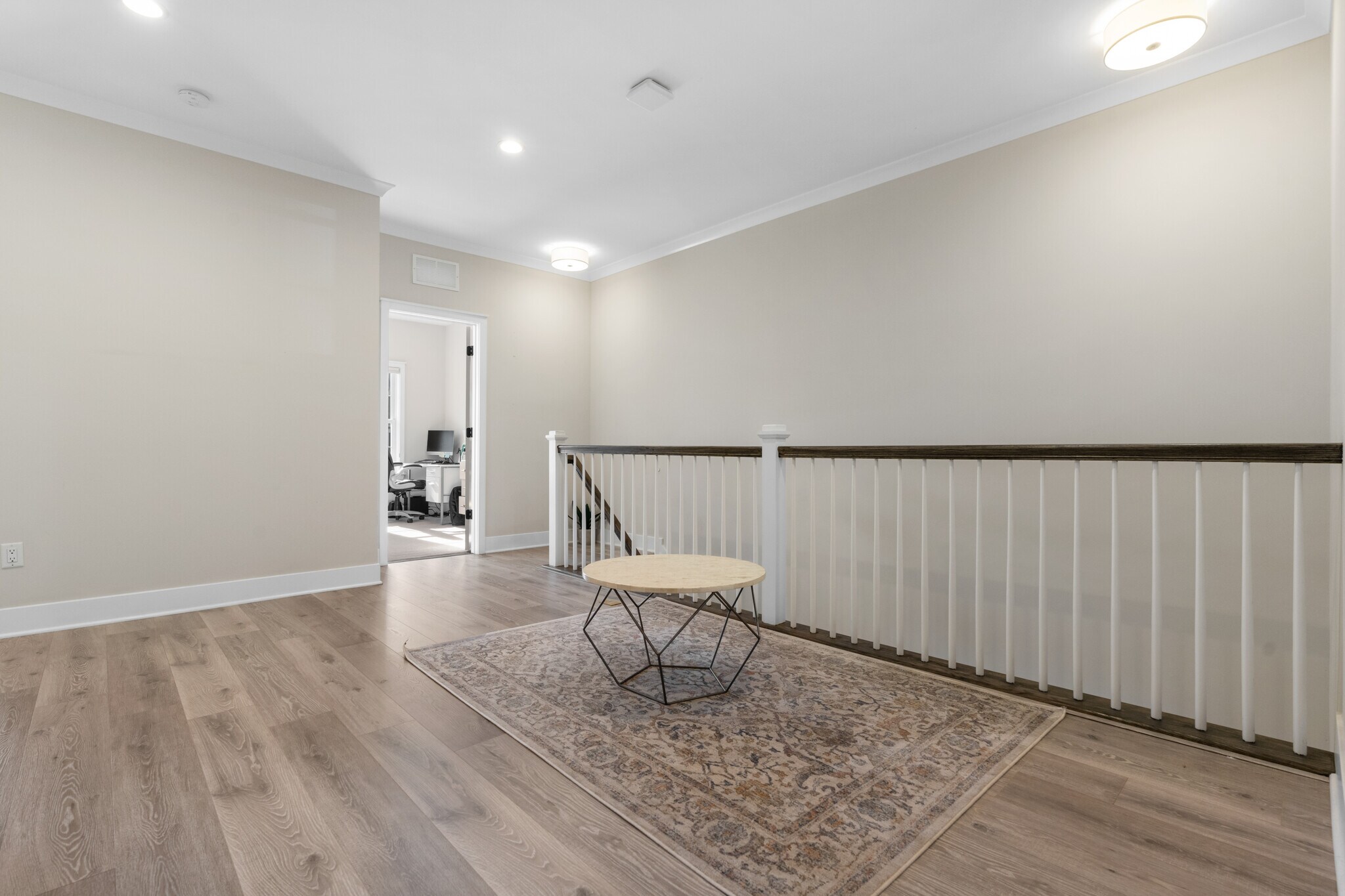 Building Photo - 4 Aspen Dr