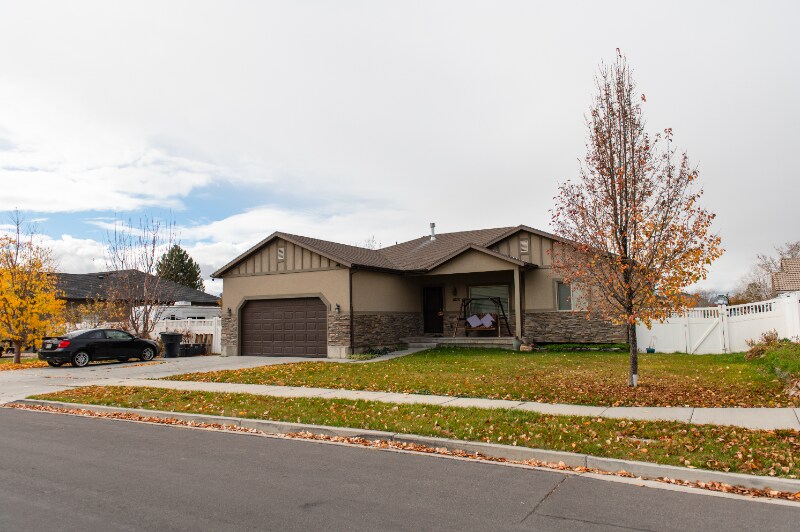 Building Photo - 1676 S 500 W St