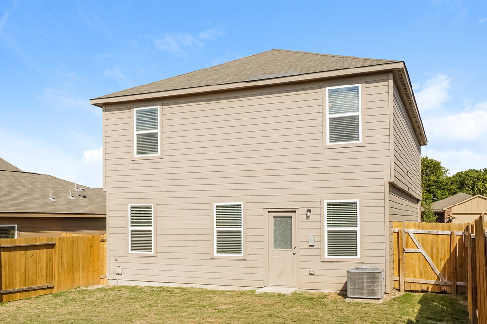 Building Photo - 3889 Northaven Trail