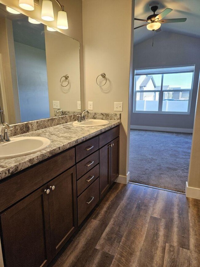Building Photo - 2 bedroom in Billings MT 59105