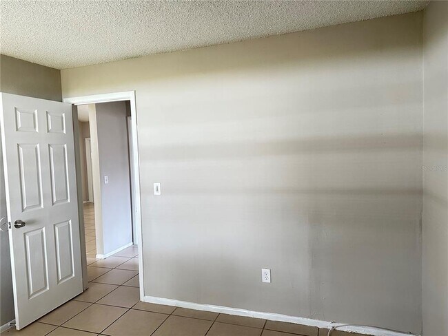 Building Photo - 2416 Alister Ct