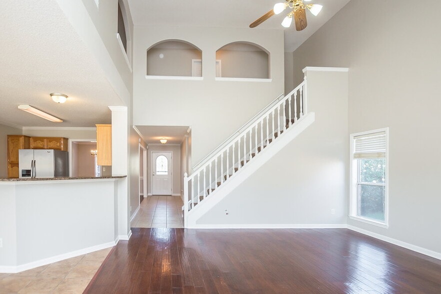 Building Photo - 1456 Albon Dr