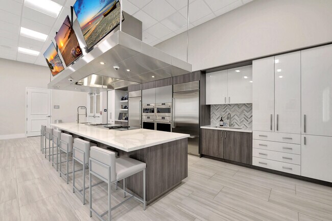 Building Photo - 11766 SW Poseidon Way