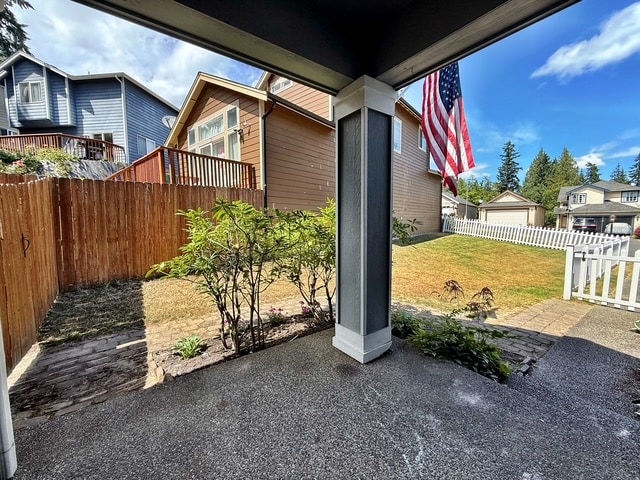 Building Photo - 1059 NW Gladiola Ct