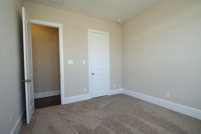 Building Photo - 27018 Cheyenne Crest Ln