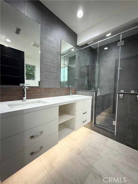 Building Photo - 7067 Middlesbury Ridge Cir