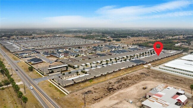 Building Photo - 19 Nightingale Ct