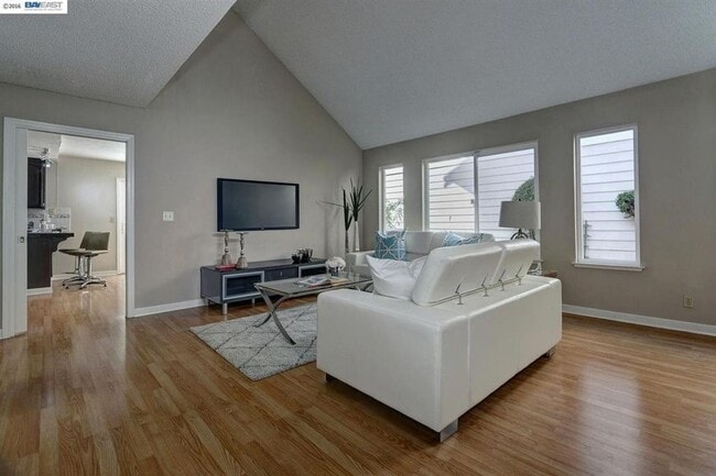 Building Photo - $4190 / 3BR GORGEOUS ARDENWOOD HOME IN NORTH FREMONT