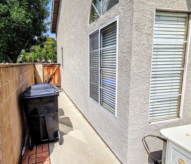 Building Photo - 8429 SNOW VIEW PL RANCHO CUCAMONGA 91730 (...