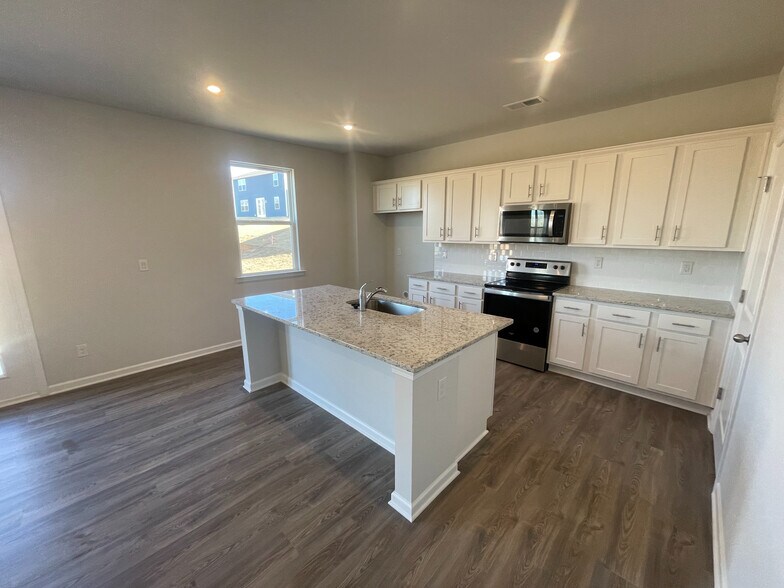 Primary Photo - Room in House on Lavender Meadows Ct