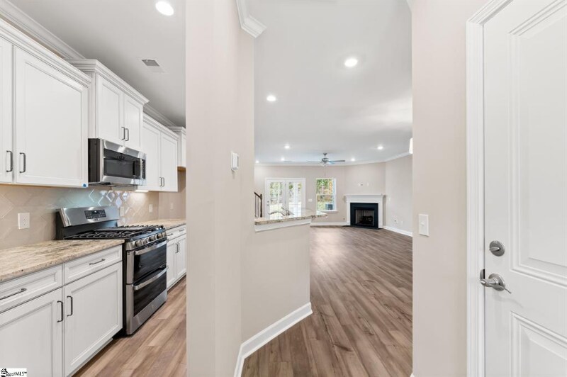 Building Photo - 327 Nettle Ln