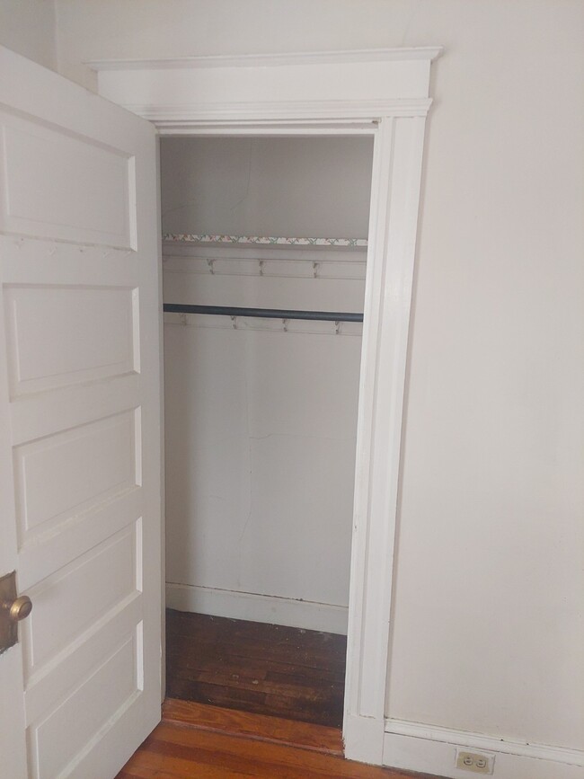 1st bedroom closet - 424 Prospect Ave