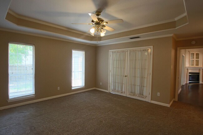Building Photo - Beautiful 3 Bedroom in Tyler! Coming Soon!